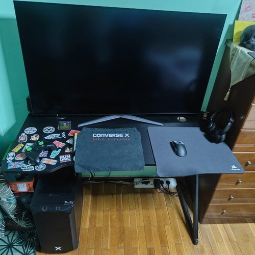 4K Gaming Custom Built PC with 48" OLED Gaming Monitor like new