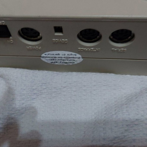 Commodore 64C with 1541-II Disk Drive like new, complete set
