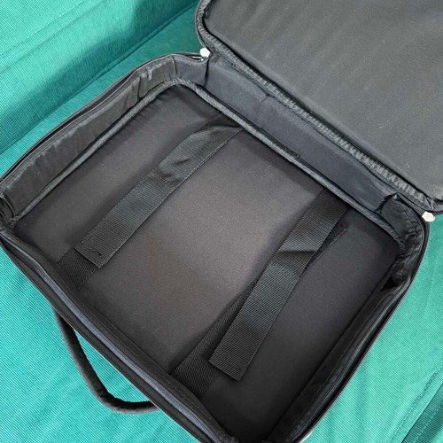 American Tourister Laptop Bag 15" shoulder briefcase black like new