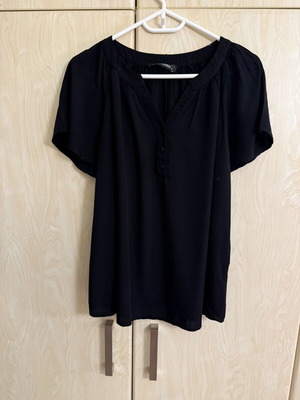 Plus size black short sleeve blouse