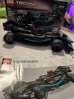 Lego 42165 Mercedes-AMG F1 W14 E Performance Pull-Back used, complete with box