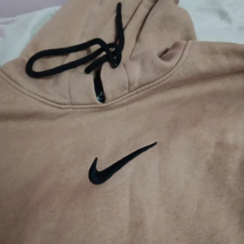 Nike women's hoodie used, beige, size Large with slim fit