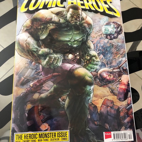 Comic Heroes Magazine #16 used with 2 postcards and 2 comics