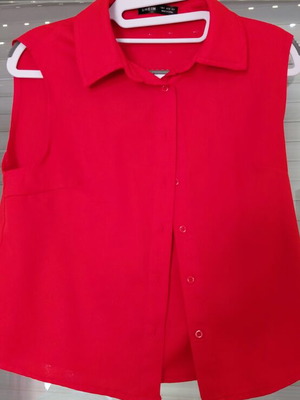 Shein women's sleeveless red shirt
