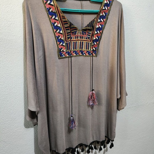 Boho blouse gray-beige with colorful embroidery and tassels like new