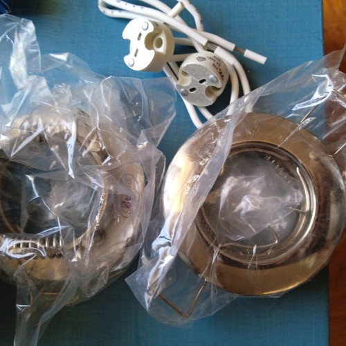 Lamps and spotlights like new, pack of 2 spots and 17 lamps