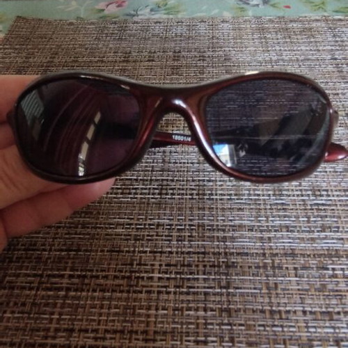Children's sunglasses like new, burgundy brown shade