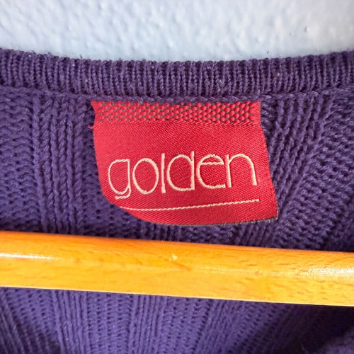 Golden women's knitted sweater purple like new, vintage style