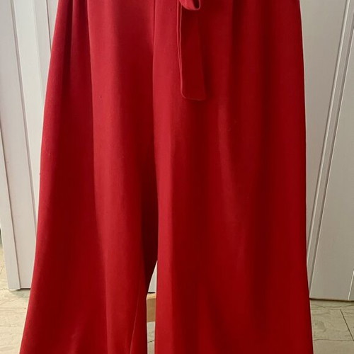 Red palazzo pants with belt used, sizes M and L