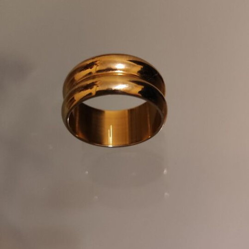 Gold-colored stainless steel ring new, size 8