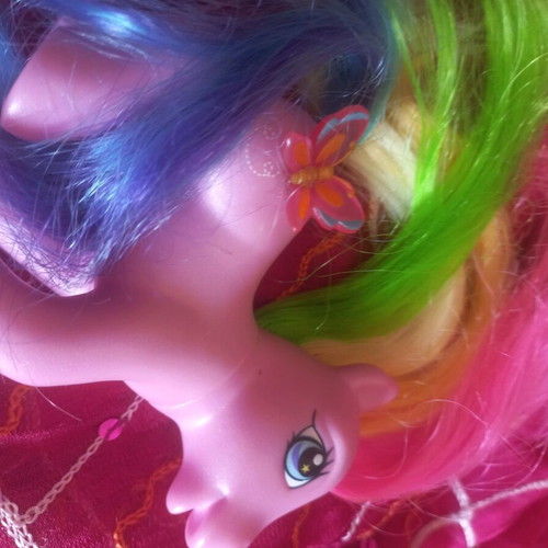My Little Pony G3 Rainbow Dash figure like new with rainbow mane