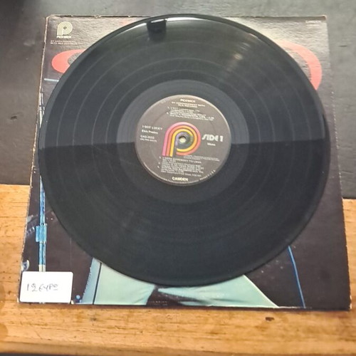 Elvis record used, excellent condition