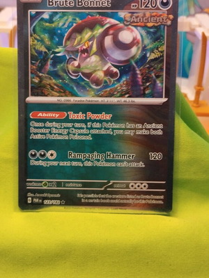 Pokemon Paradox Rift Brute Bonnet 123/182 Cosmos Holo new