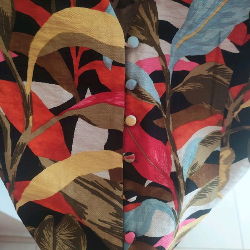 Mango crop shirt like new, multicolored