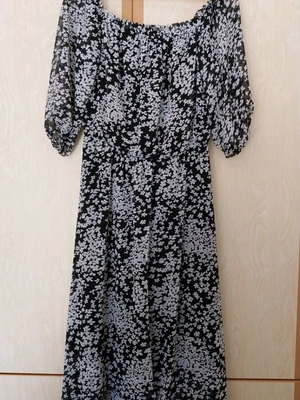 Summer long dress size Medium like new