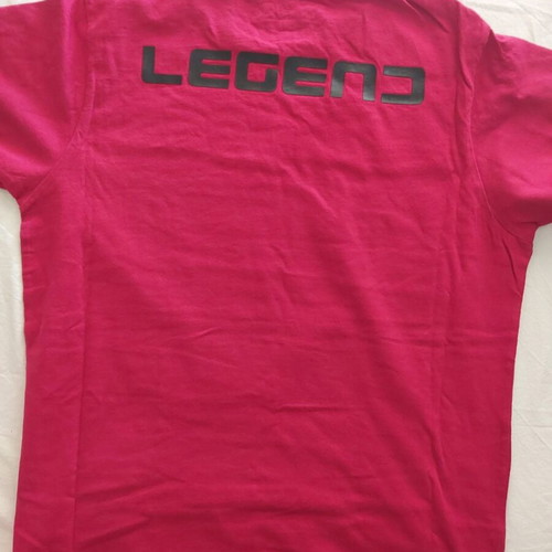 Guess men's T-shirt size M like new, burgundy