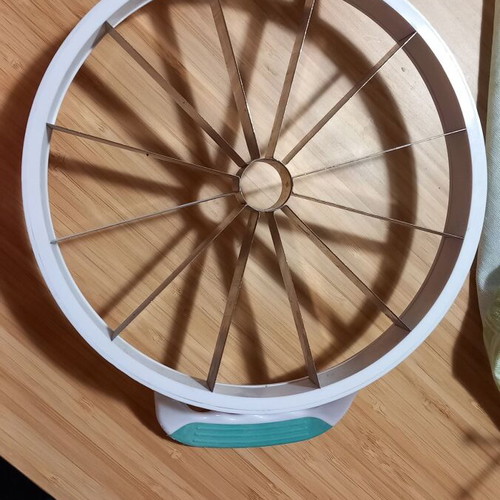 Watermelon cutter like new