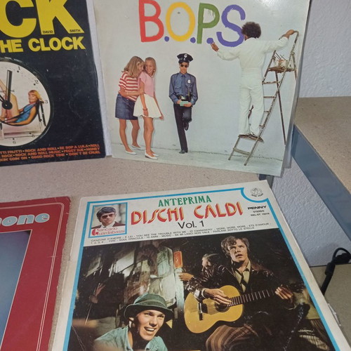 Collectible vinyl records used, pack of 20, Bob Dylan, Abba, Beatles