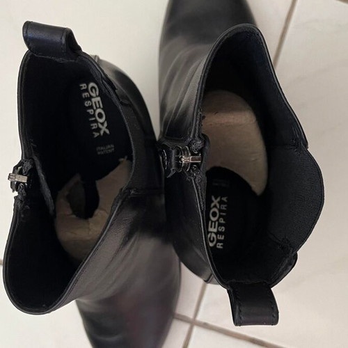 Geox Anatomic Black Leather Ankle Boots Like New Size 39