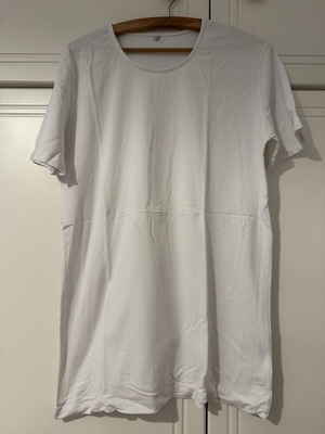 White men's T-shirts set of 4, size M, like new