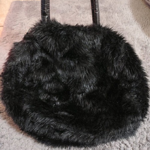 Women's fuzzy black bag like new