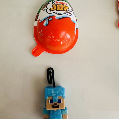 Kinder Joy Minecraft Steve figure new
