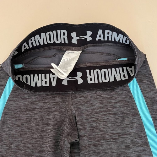 Under Armour women's sports set like new, size S/M