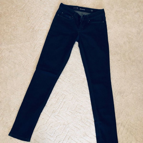 Levi’s women’s pants S slim like new, blue stretch