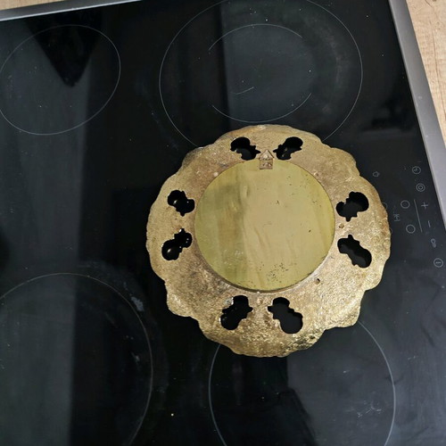 Bronze hanging decoration used from 1980