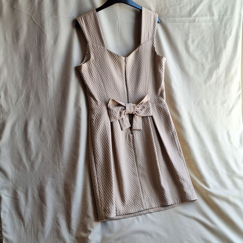 BSB Medium Beige Waffle Bow Mini Dress like new
