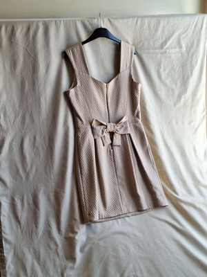 BSB Medium Beige Waffle Bow Mini Dress like new