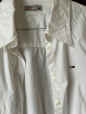 TOMMY HILFIGER, Νο Μ, γυναικείο πουκάμισο, λευκό, τρουακάρ μανίκια, μεταχειρισμένο.