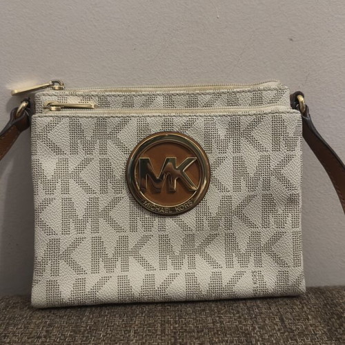 Michael Kors crossbody bag used, white and gold