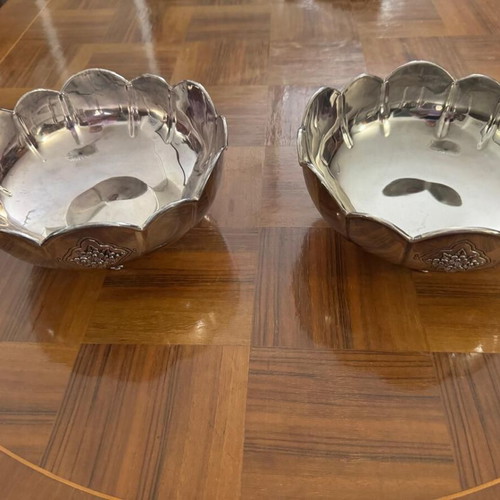 2 Silver-plated decorative Bowls