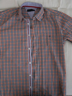 Tommy Hilfiger shirt like new, size M, blue and orange