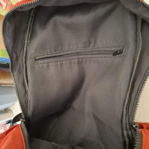Sisley backpack used, burgundy color