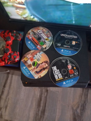 PlayStation 4 με 4 παιχνίδια