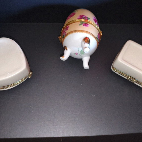Vintage porcelain trinket boxes set of 3 with authentic Limoges, like new