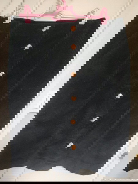 Μαύρη φούστα BPC (μάρκα)