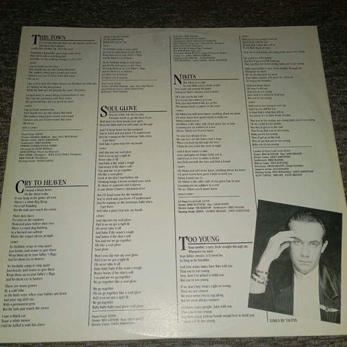 Elton John Ice On Fire LP Album like new, Pop