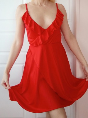Parizianista red dress like new with deep neckline one size