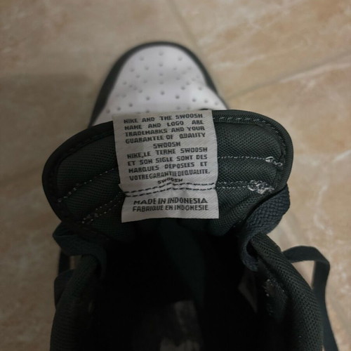 Nike Dunk Low Sneakers like new, size 44, white and green