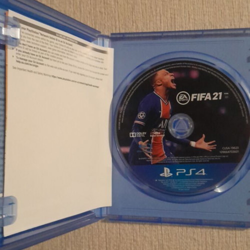 Sony PlayStation 4 FIFA21 like new with case