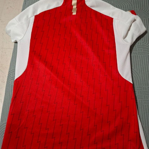 Arsenal short-sleeve football jersey like new
