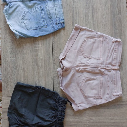 Women's shorts pack size S with coral lace blouse like new
