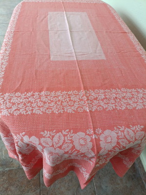 Βίνταζ διπλής όψης τραπεζομάντηλο jacquard damask, ροζ κοραλί με λευκό floral