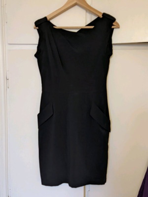 Vardas formal slim dress like new, size small, black