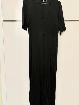 Black long dress H&M like new with buttons and slit