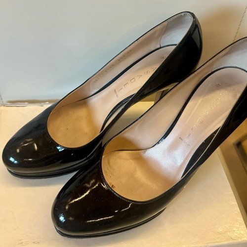 Casadei black patent leather pumps used, size 40, 10cm heel
