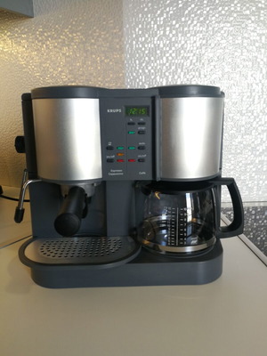Krups coffee maker like new for French, cappuccino, espresso